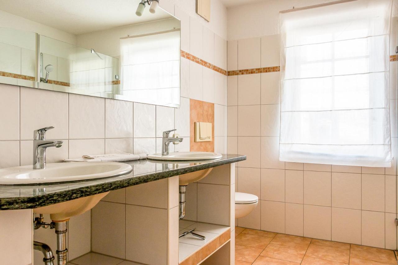 Haus Ostseenixe 01 Вустров Екстер'єр фото